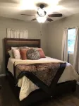 Lake Texoma! Beautiful Cabin with Relaxing atmosphere!sleeps 5