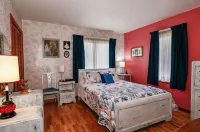 Summertime Fun at the White Squirrel Lodge! Hotels in Lawrence County