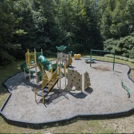 Warm and inviting and only 1 mile from Attitash Ski Mountain!