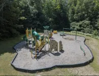 Warm and inviting and only 1 mile from Attitash Ski Mountain!