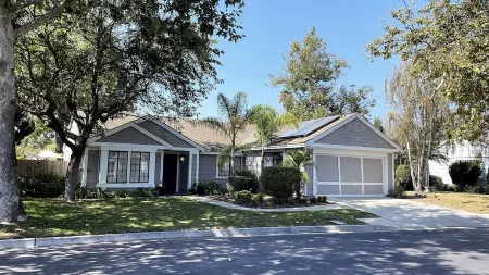 Private community Home, near to Beach and steps to pvt. community pool!