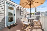 Beach Bungalow -- 1.5 Blocks to Beach!