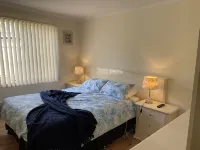 Aggies is a 2 bedroom cottage in a semi rural part of Goolwa. Close to the river Hotels in Goolwa