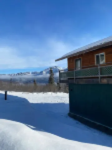 Beautiful Mountainside Escape