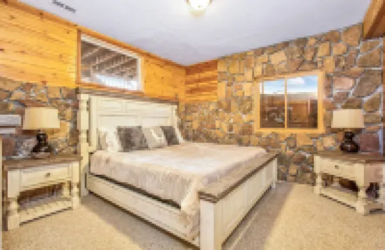 Feels Like Home Mountain Cabin on 40 Acres