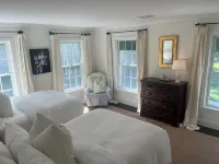 Private Luxury Hamptons GetAway w/heated pool