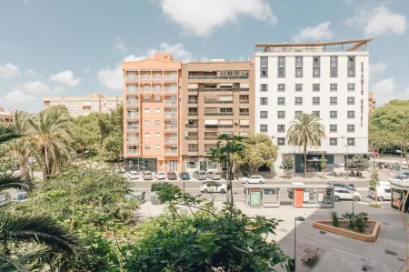 Pio XII Apartments Valencia Отели в г. Horta of Valencia