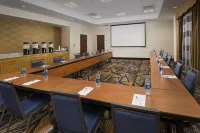 Hampton Inn & Suites by Hilton Falls Church Hotels in West Falls Church