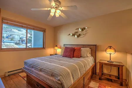 The Gem Of East Bay! Completely Remodeled 2nd Floor Unit With Breathtaking Views