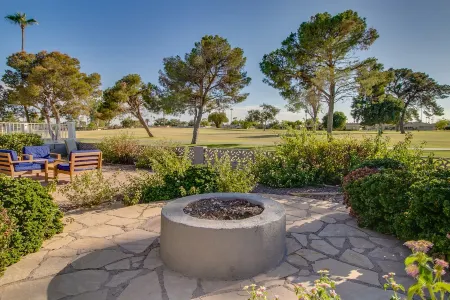 Sun City 55+ Community! 3 Bdrm Golf Course Lot Home!