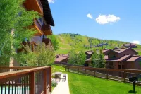 Ski In/Walk Out One Bedroom-Updated with Spacious Kitchen Hotel di Steamboat Springs