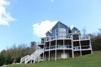 Lake Access in Front Yard with Private Dock! Hotel in zona Sims Point