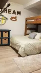 Lake Watauga FAMILY FUN, Sunny Lake Front Home  Private Dock  Water Toys WiFi