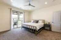 Large Luxury Townhouse | Huge Pool/Spa | 24 Guest