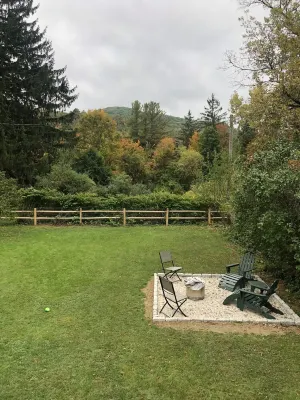 Stockbridge Village Cottage With Mountain View’s and walk to town