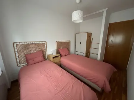 Welcome to our cozy apartment in O Barco, Galicia! Отели в г. Маньон