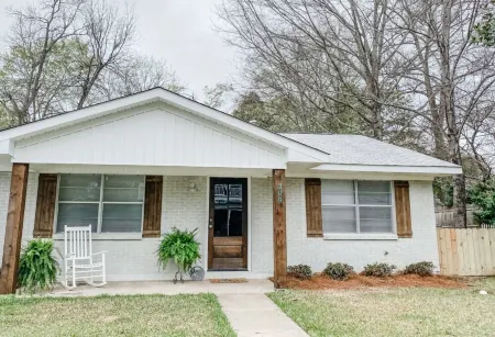 Coosa Vista, a charming southern home.