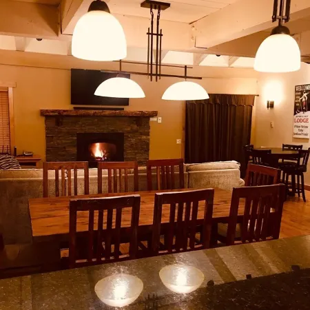 Year round fun luxury location steps to Village, close to all outdoor activities