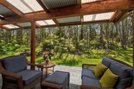 Volcano Forest House next to Volcano National Park