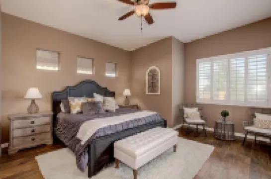 Beautiful Golf Course with Pool &  Mountain views!