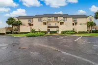 Oceanfront Fabulous Townhome: Your Coastal Escape Awaits!