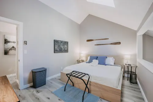 Snowater Condo 45SW with a Media Room 格拉西爾住宿飯店