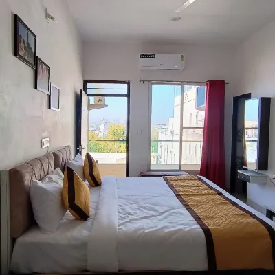 Hotel Arul's