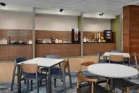 Fairfield Inn & Suites the Dalles - breakfast