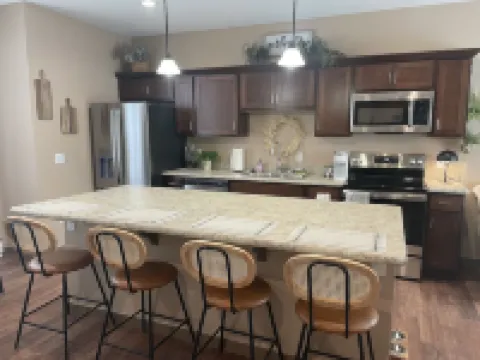 PERFECT 2 bedroom, 1 bath Condo