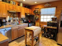 Beautiful Lodge on the Yellowstone River! Hotels in Pray