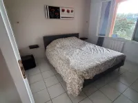 Lovely, quiet gîte in the hills of Provence Hotels in Beaucaire
