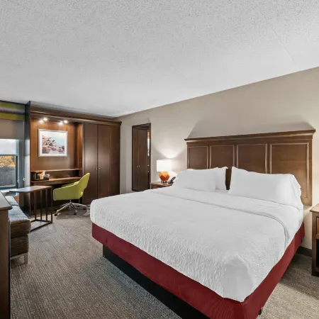 Hampton Inn New Bedford/Fairhaven Отели в г. Фэрхейвен