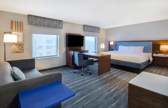 代頓萬達利亞歡朋套房酒店