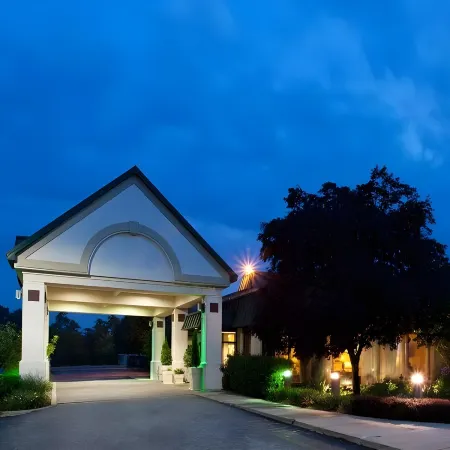 Ramada by Wyndham Beaver Falls