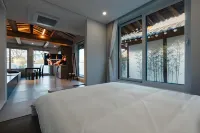 Gangneung Jeodong Hanok Pension (newly built)