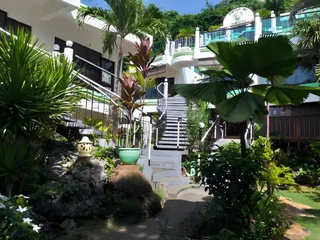 Turtle Inn Resort