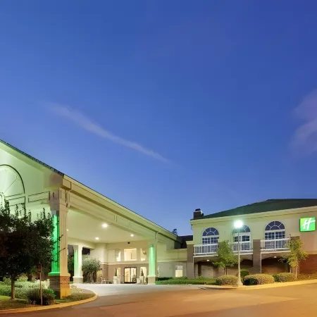 Holiday Inn AUBURN by IHG