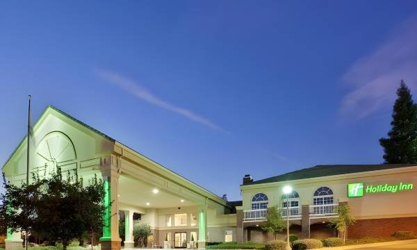 Holiday Inn Auburn by IHG