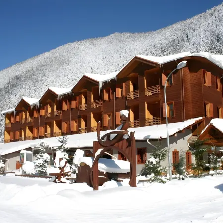 Inanlar Deluxe Hotel & Bungalow
