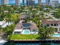 Sunset 4BR Waterfront Villa in Golden Isles w/ Heated Pool & Spa Hotel di Hallandale Beach