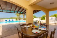 Villa Noni Large Private Pool, A/C, WiFi - maisons de vacances