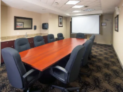 Holiday Inn Express & Suites EDSON by IHG Hoteles en Edson