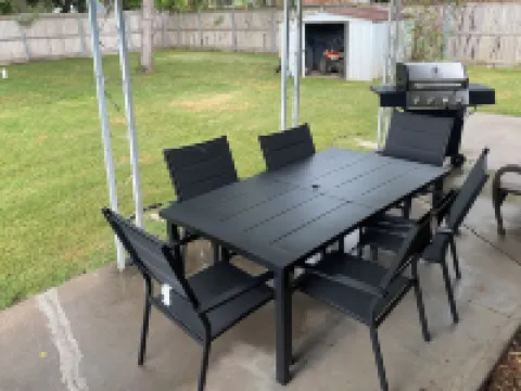 Cozy 2-Bedroom Home Near McPherson College/Park with Huge Yard- No Cleaning Fees Hotels in McPherson