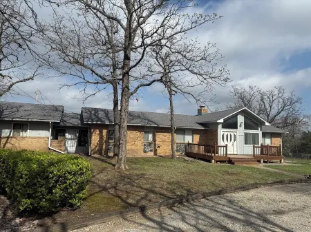 The vacation home that has everything. Fishing, playing, hiking