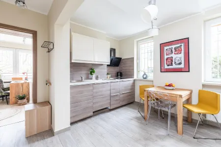 SuperApart Ciasna 8a - Blisko Starego Miasta Отели рядом с достопримечательностью «Дворец культуры и науки»