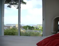 Bright apartment Sea view - Pink Granite coast - PROMO September-October Hotels in Pleumeur-Bodou