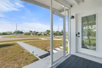 Nestled in North Port.  Updated 2 Bed / 1 Bath. Hotels in North Port