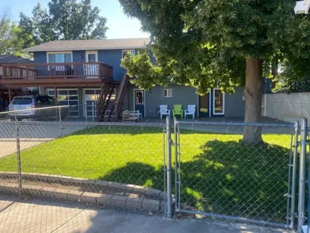 Longmont Getaway with Private Entrance