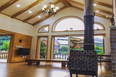 Jecheon Venezia Pension Отели рядом с достопримечательностью «Woraksan»