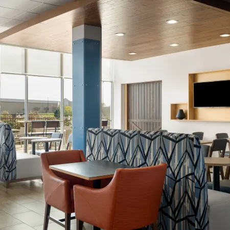 Holiday Inn Express & Suites WEST MEMPHIS by IHG